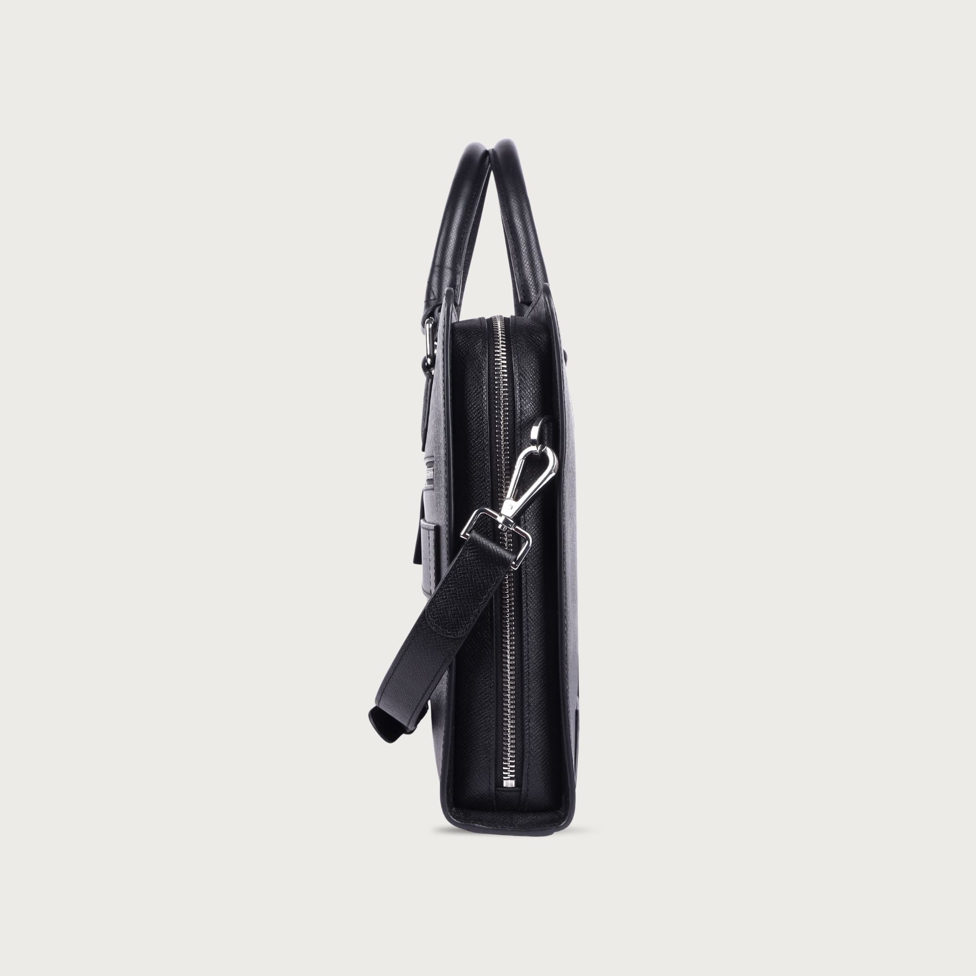 The Axis Folio Bag